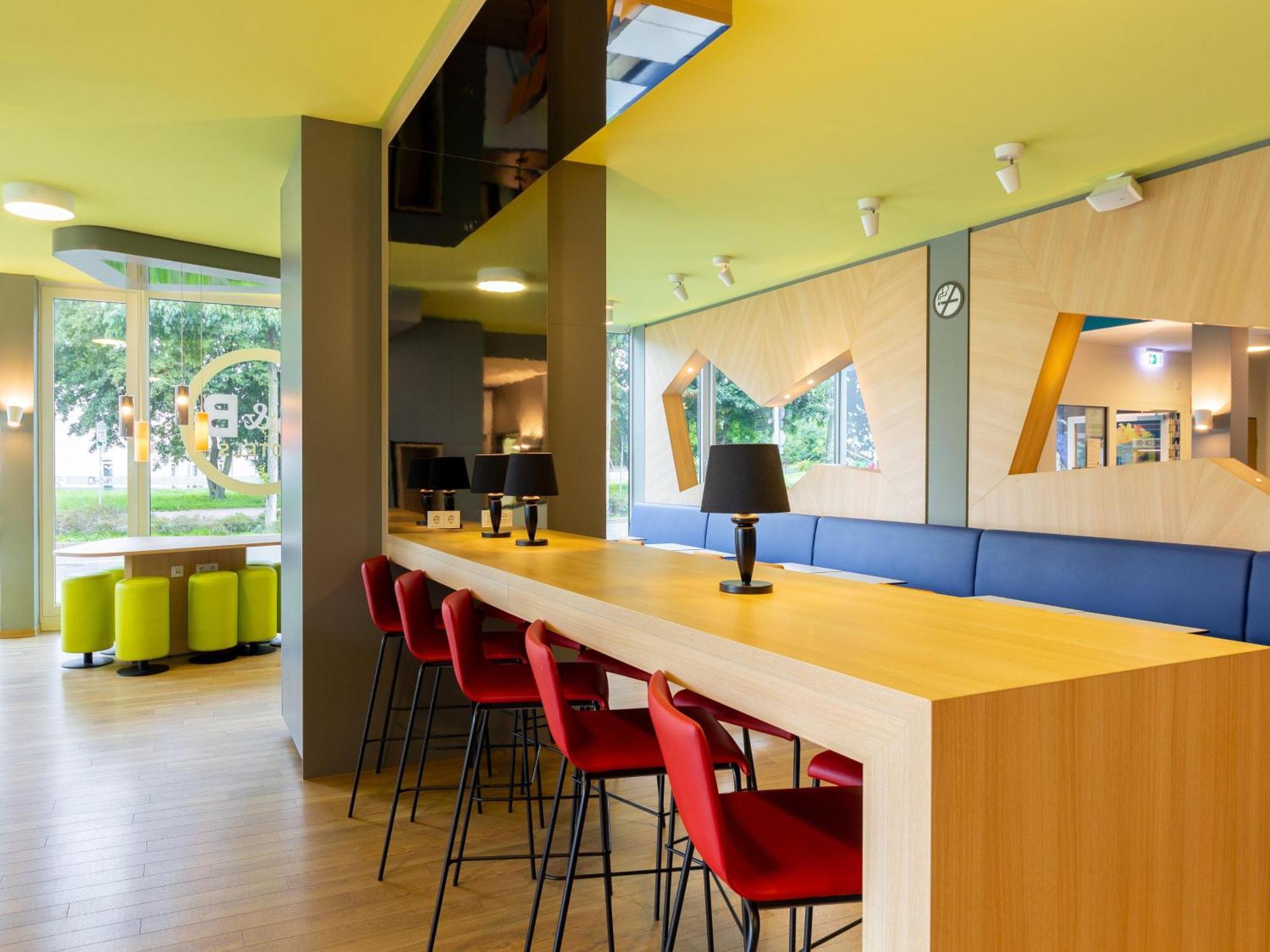 B&B Hotel Мильгейм-на-Руре Экстерьер фото